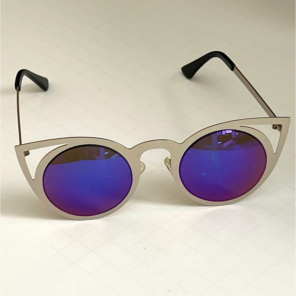 Cateye sunglasses🕶️